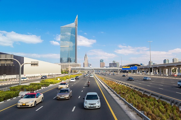 Dh400 fine: Abu Dhabi Police urges drivers for giving way to overtaking cars in left lane