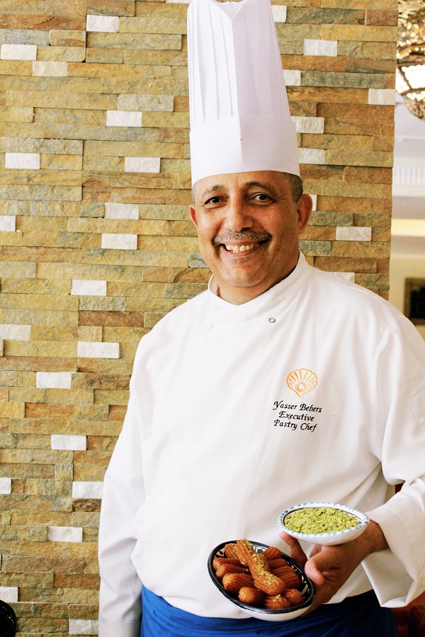 Al Raha Beach Hotel honors Executive Pastry Chef for long service