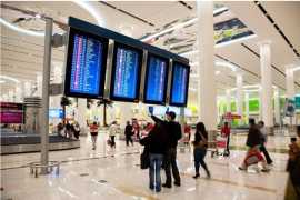 Туристы и жители ОАЭ столкнулись с задержками авиарейсов