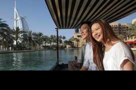 迪拜为中国游客提供即时退税