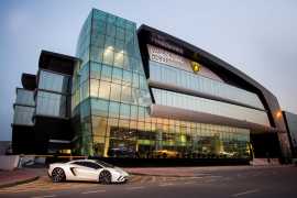 Lamborghini open&#039;s it&#039;s largest showroom in the world in Dubai
